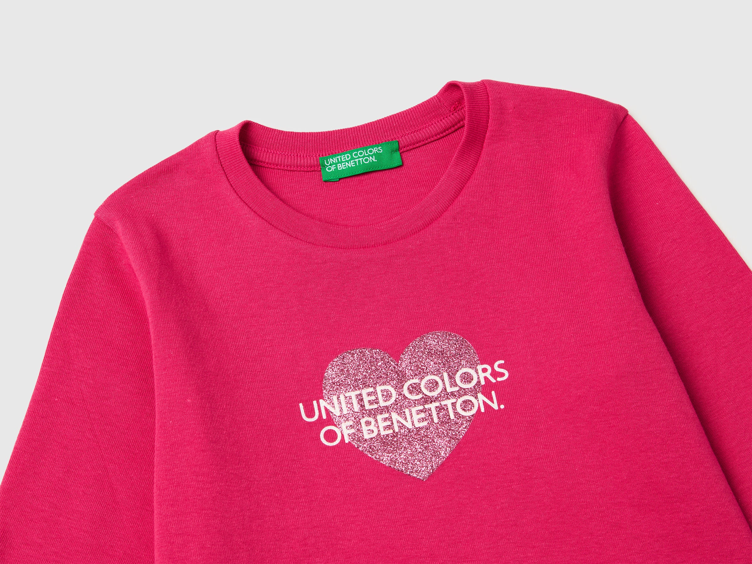 T-shirt com logótipo glitter em algodão orgânico - ucb_image_DS1