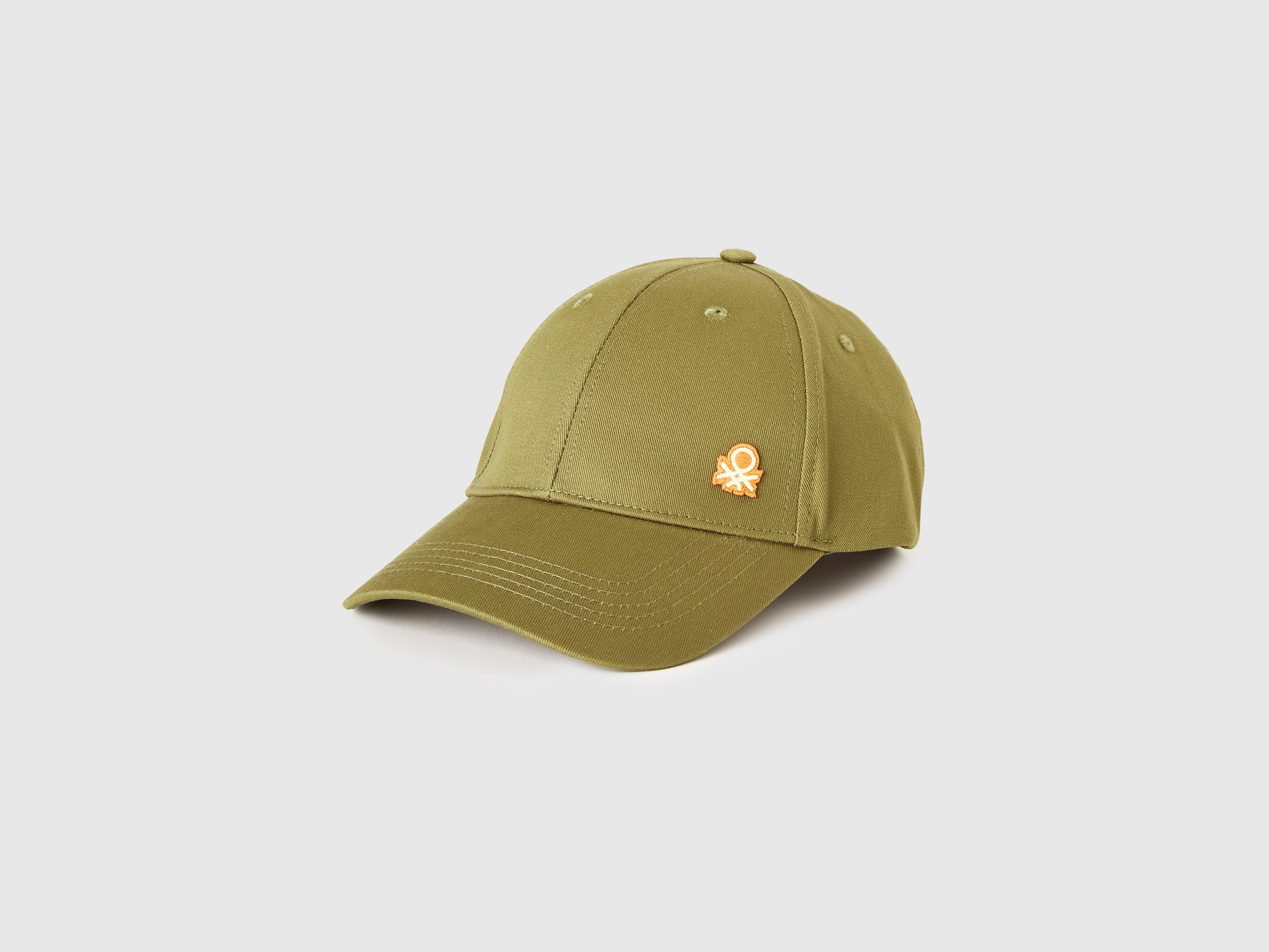 Baseball cap with logo - ucb_image_FS
