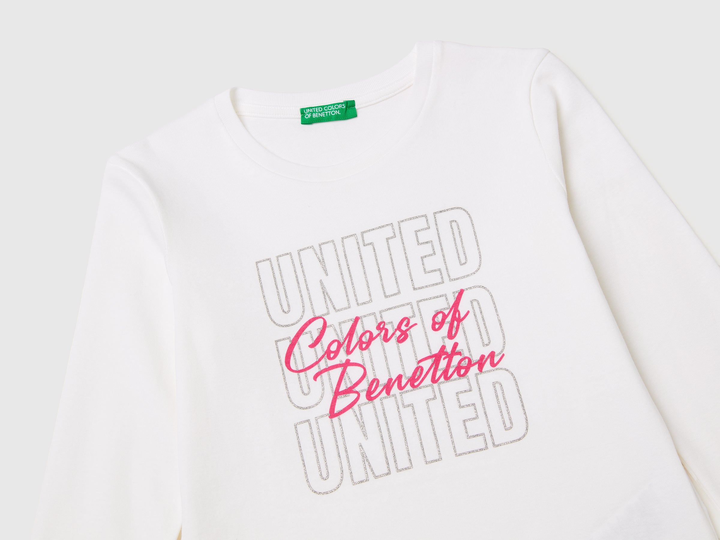 T-shirt com logótipo glitter em algodão orgânico - ucb_image_DS1