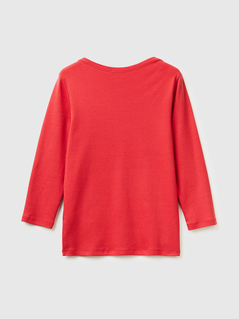 Slim fit t-shirt with boat neck - ucb_image_BS