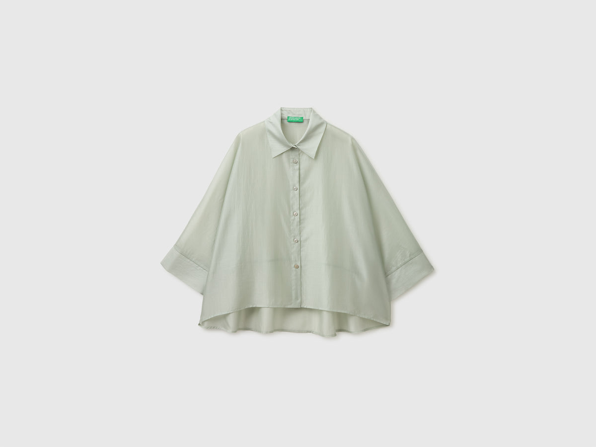 Flowing shirt