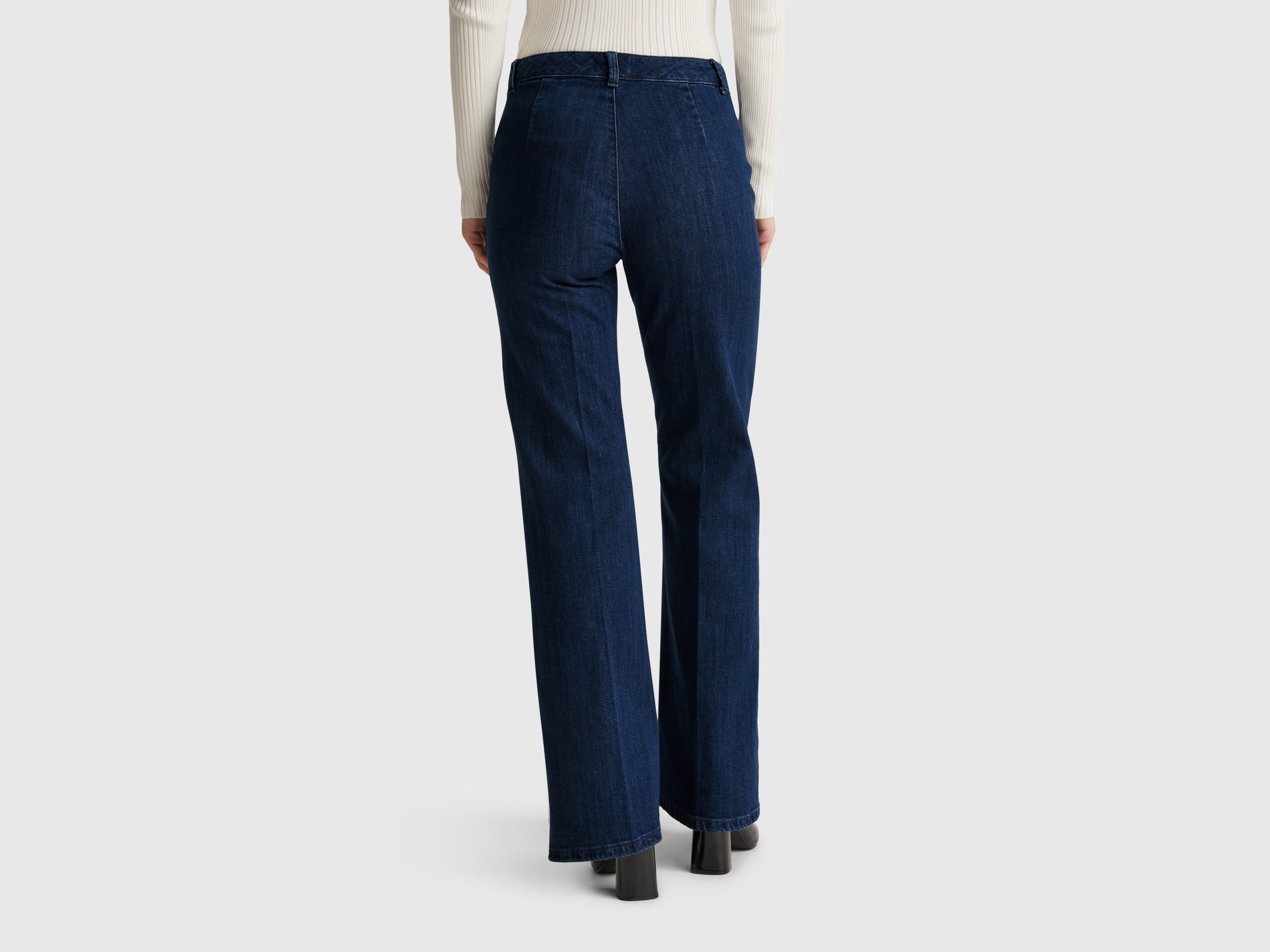 Jeans flare com fecho de correr - ucb_image_B