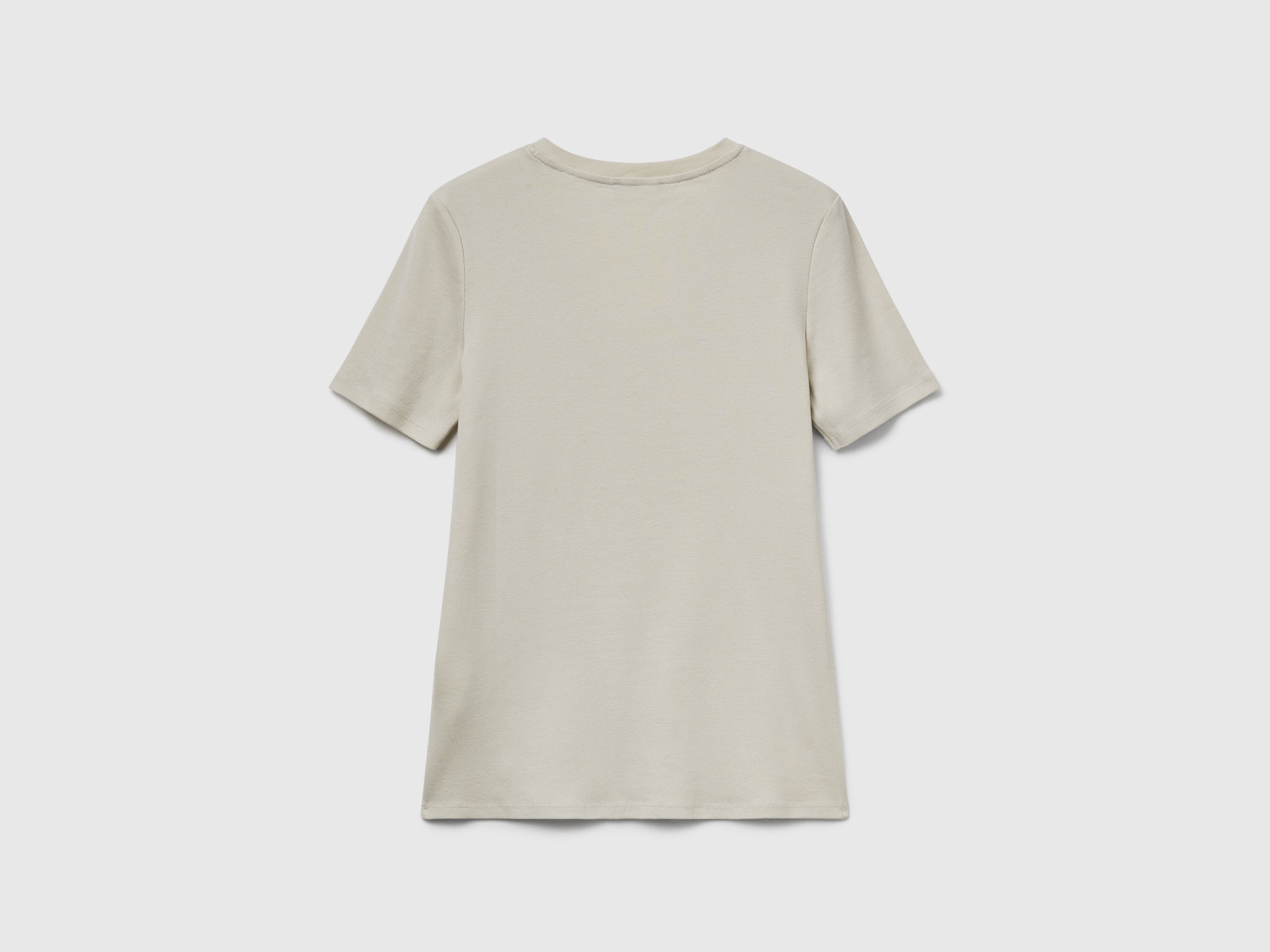 T-shirt em algodão puro com decote em V - ucb_image_BS