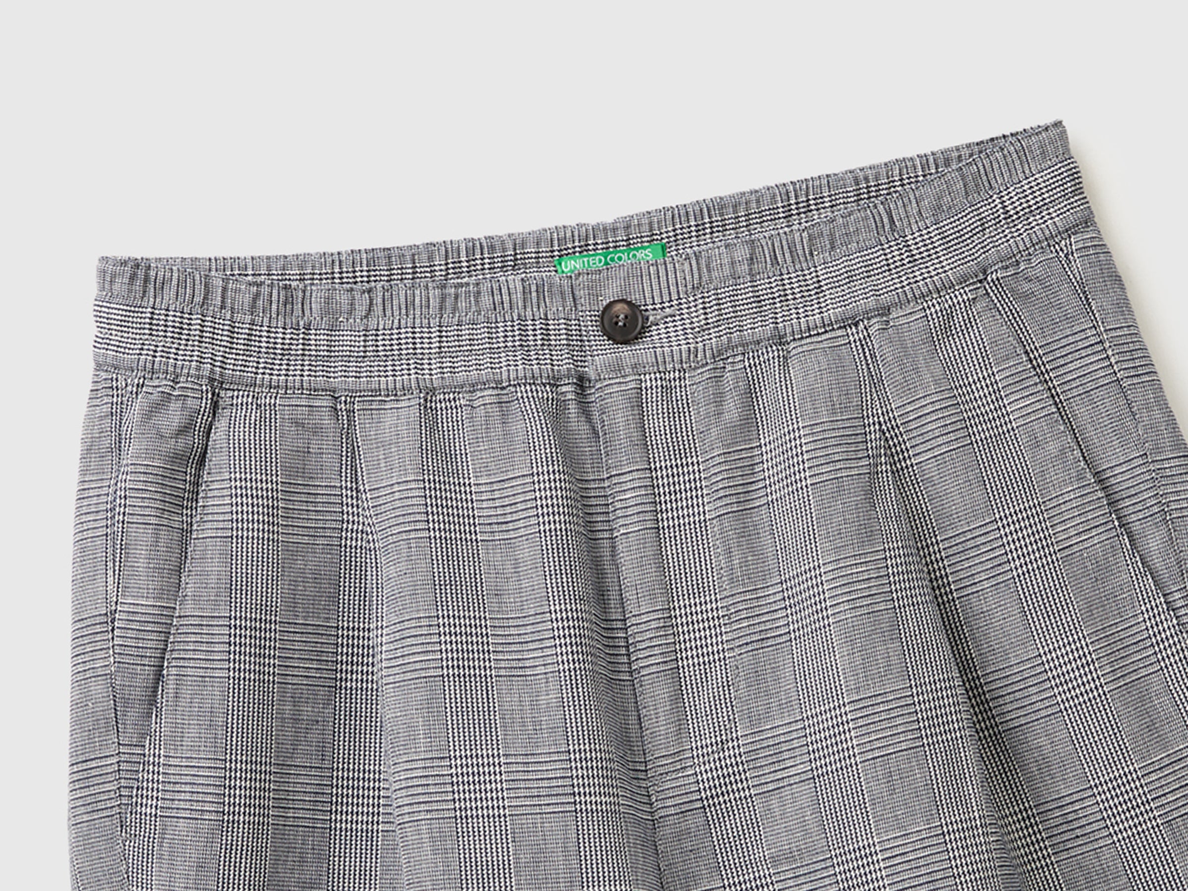 Bermudas regular fit em mistura de linho - ucb_image_FY