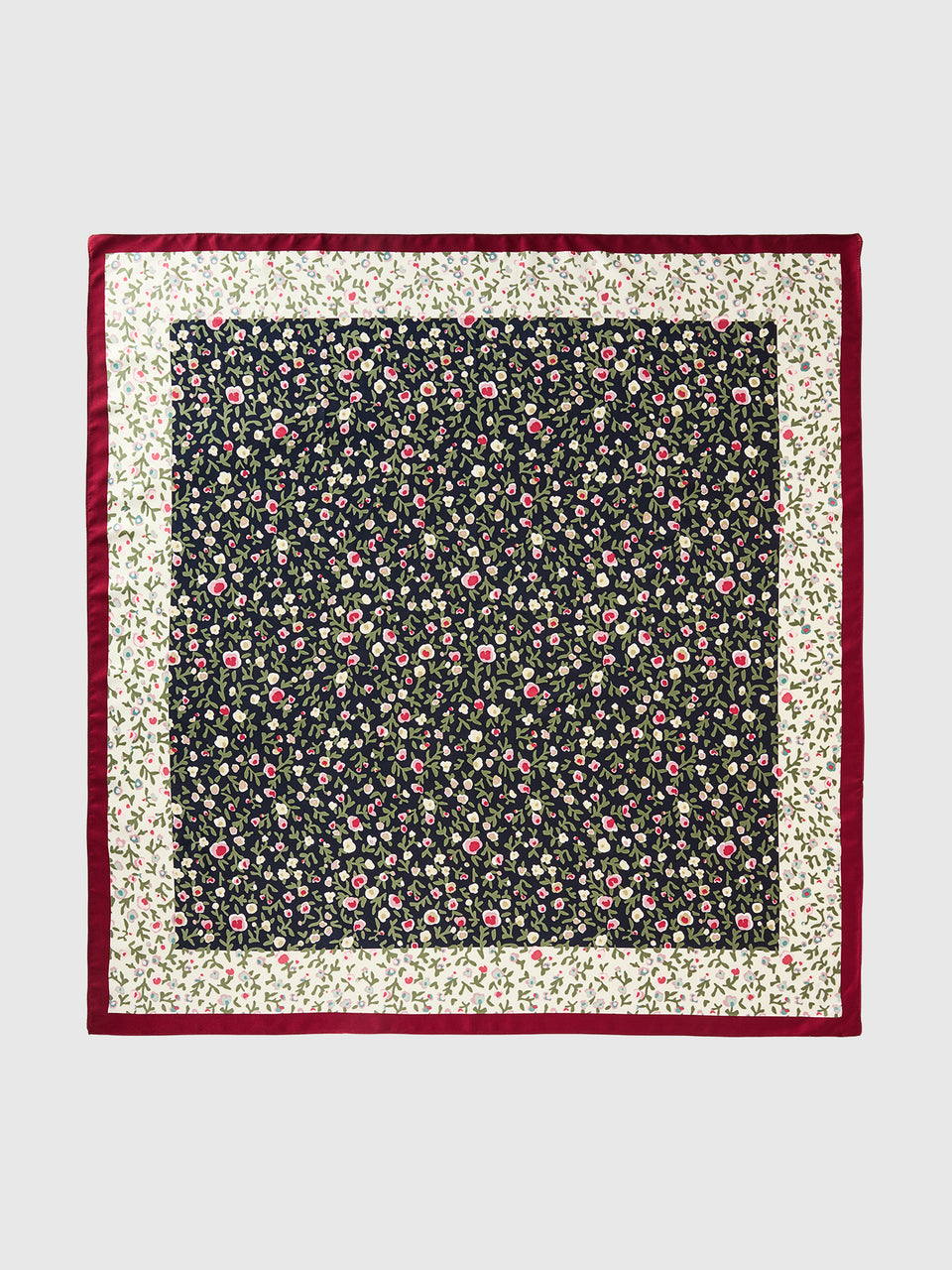 Scarf with patterned print - ucb_image_FS