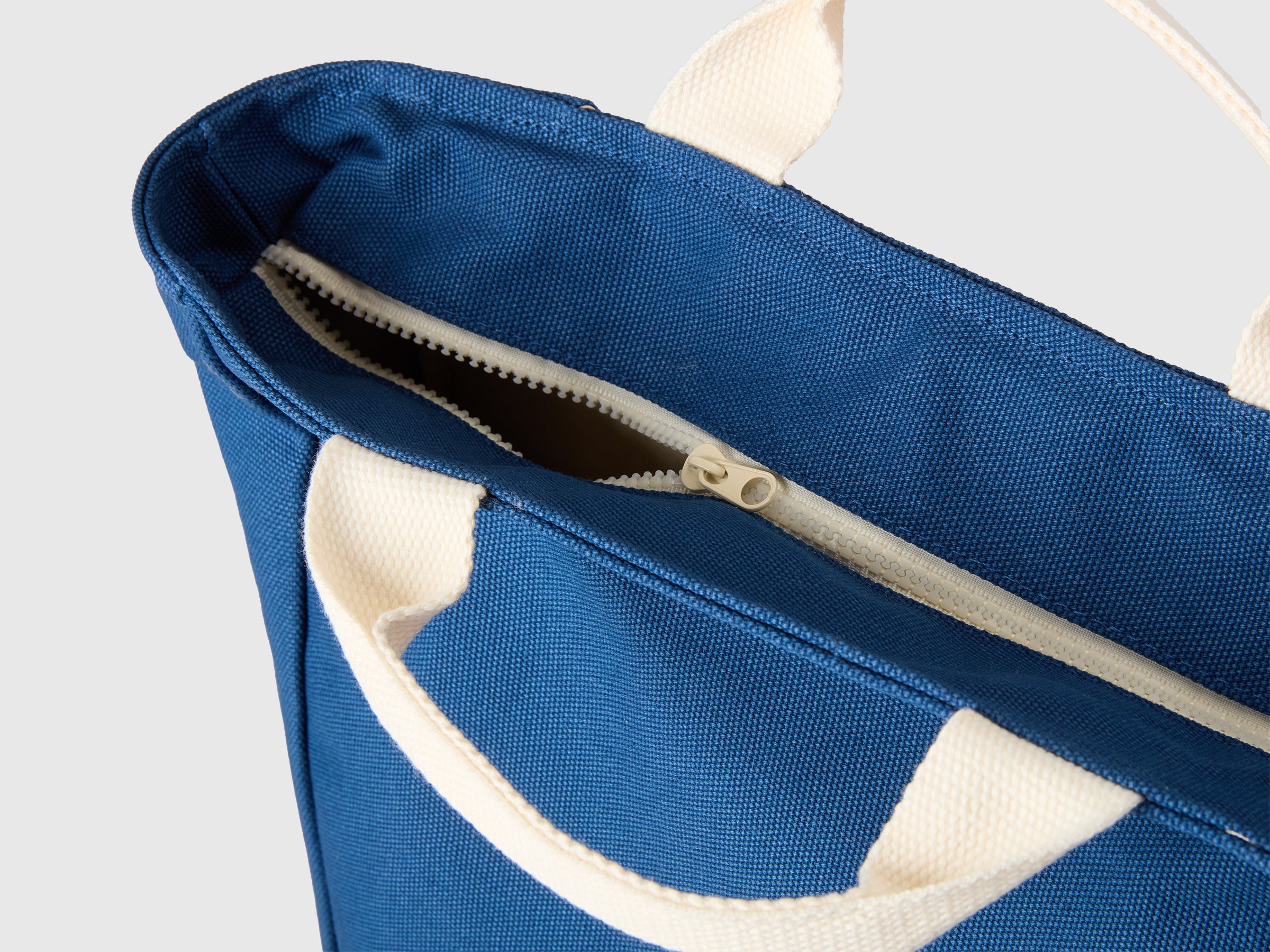 Bolsa mochila azul - ucb_image_DS1