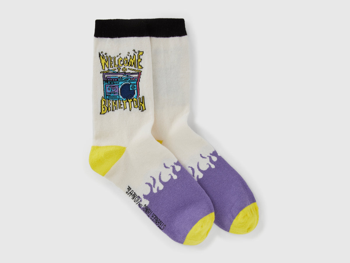 Socks Stranger Things graphics