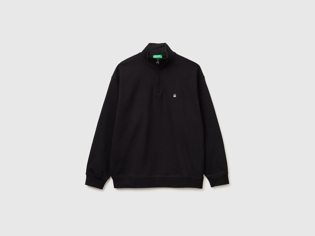 Half zip sweatshirt