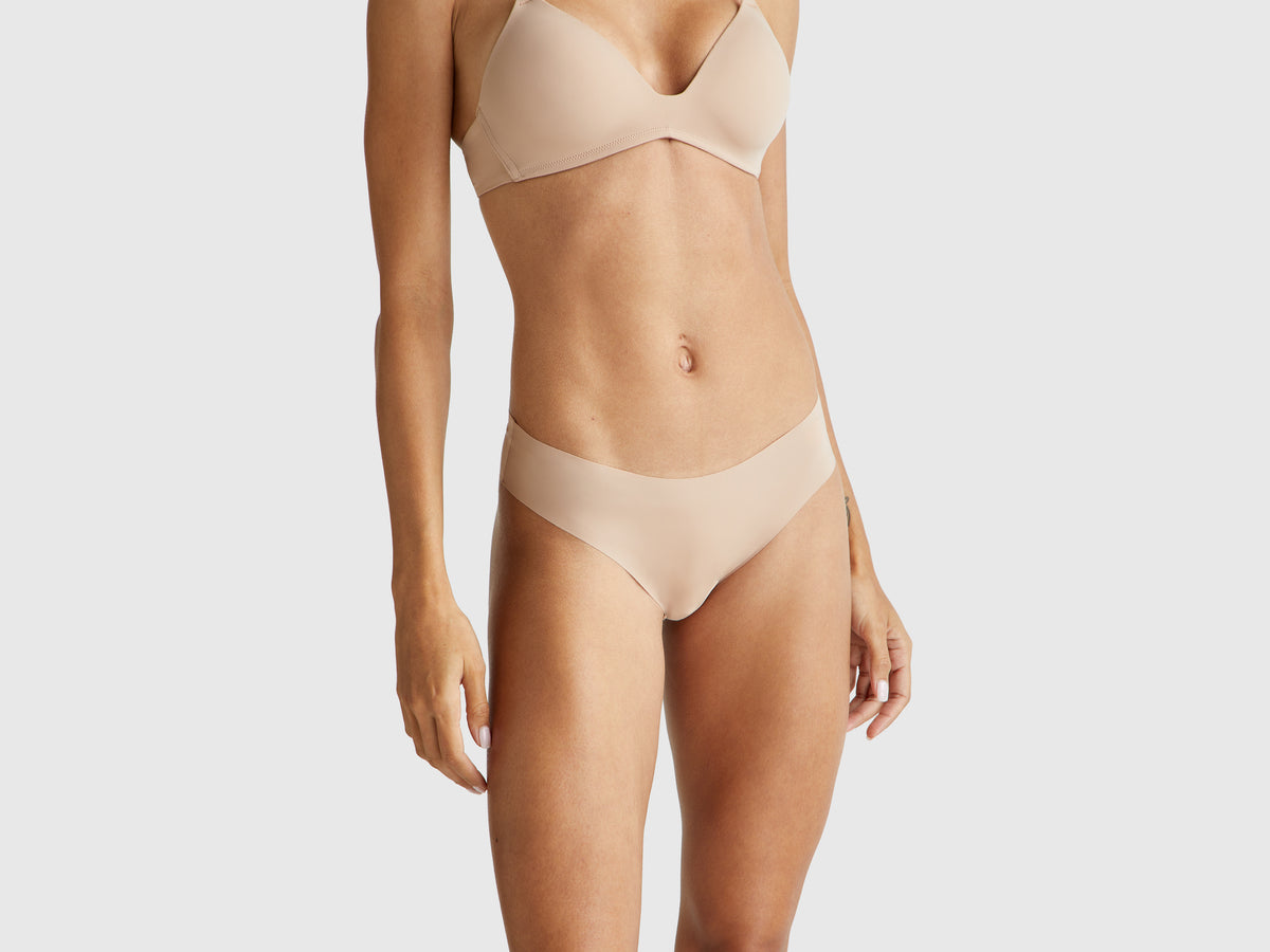 Seamless underwear