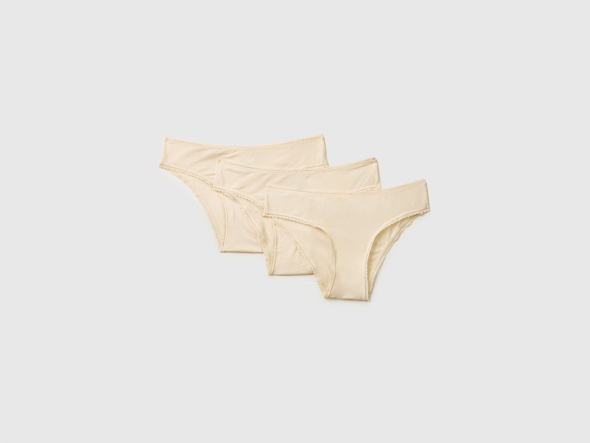 Three briefs stretch Modal