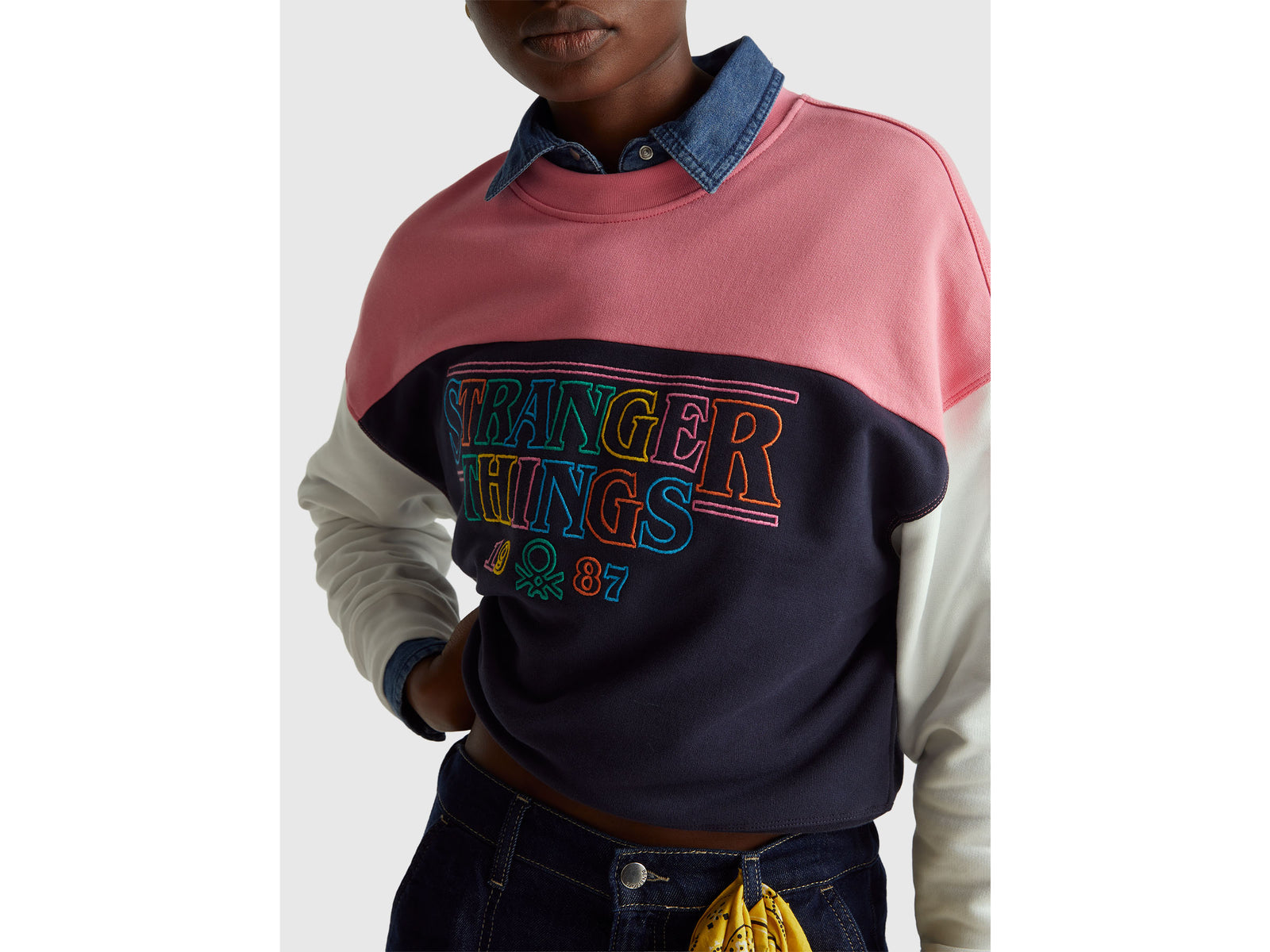 Sweatshirt with Stranger Things print