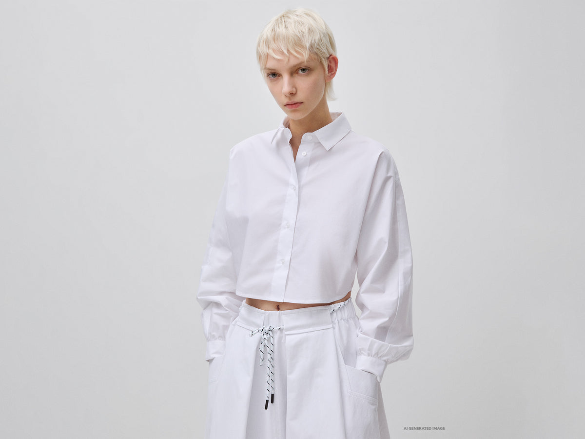 Cropped fit shirt