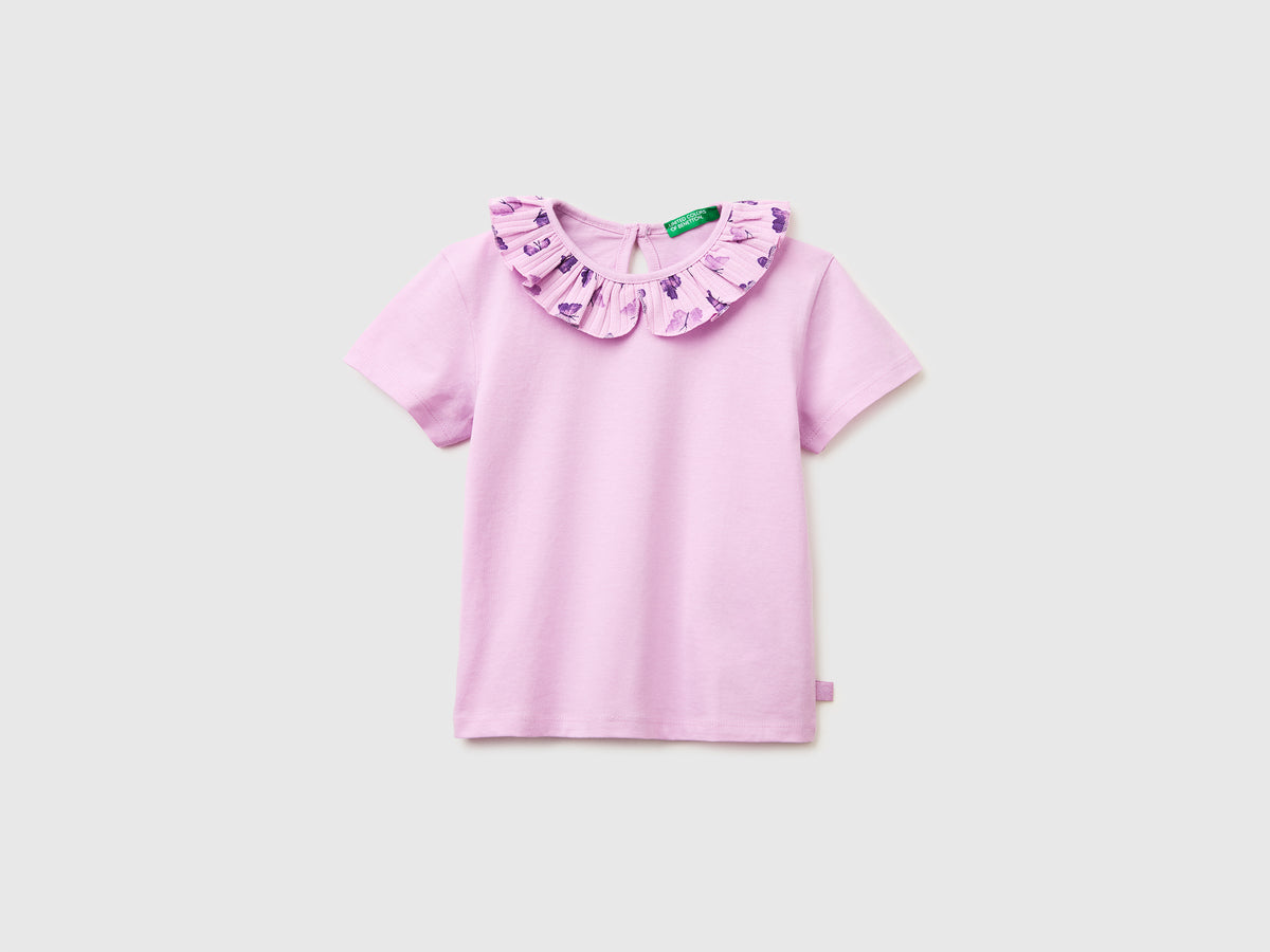 T-shirt with ruffles on the collar - ucb_image_FS