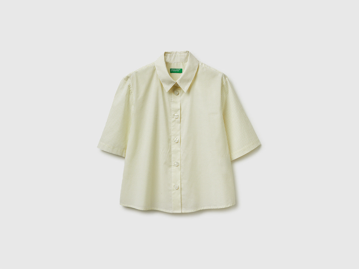 Short sleeve patterned shirt