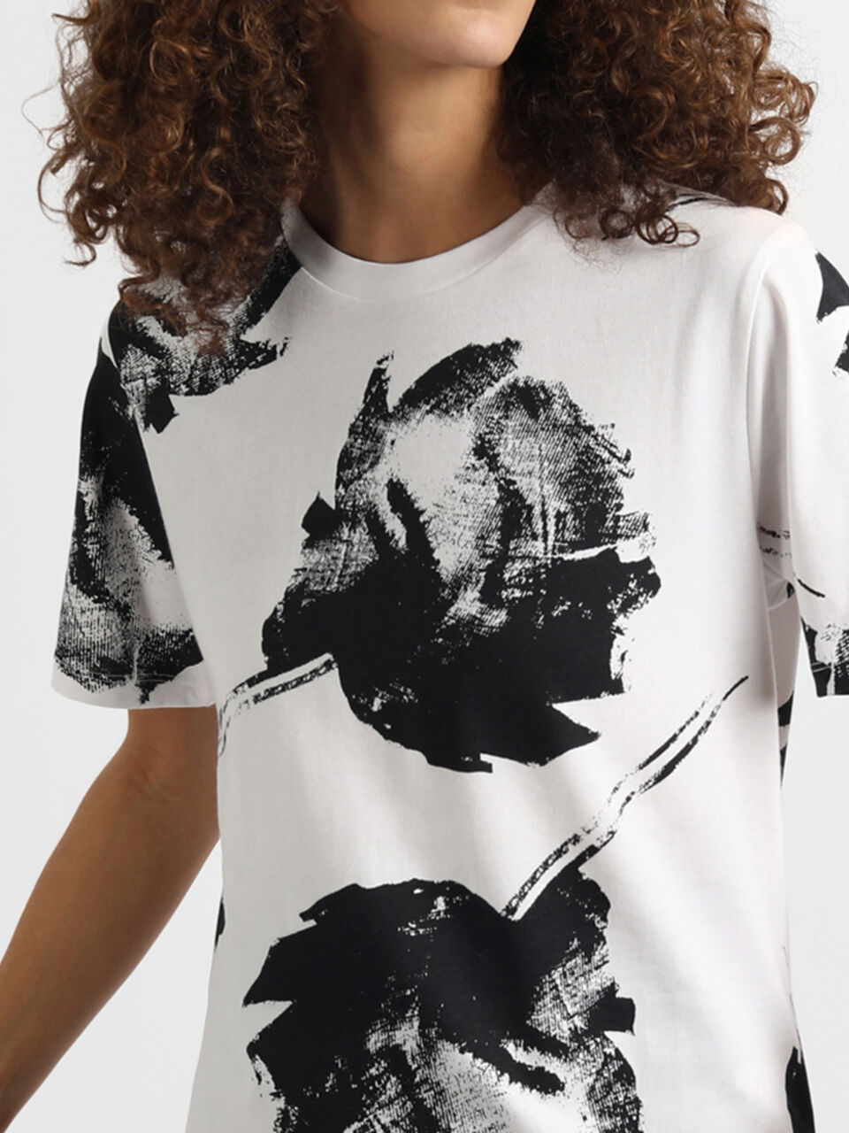 T-Shirt With Natural Vibes Print image number null