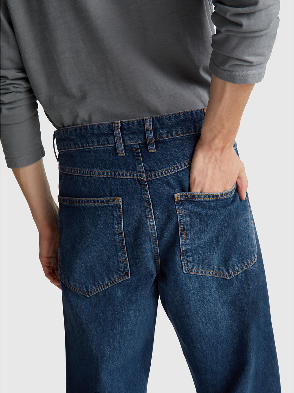 TROUSERS Men image number null