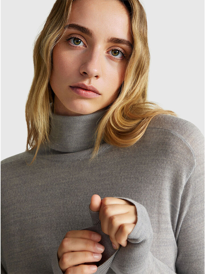 TURTLE NECK SWEATER Women
