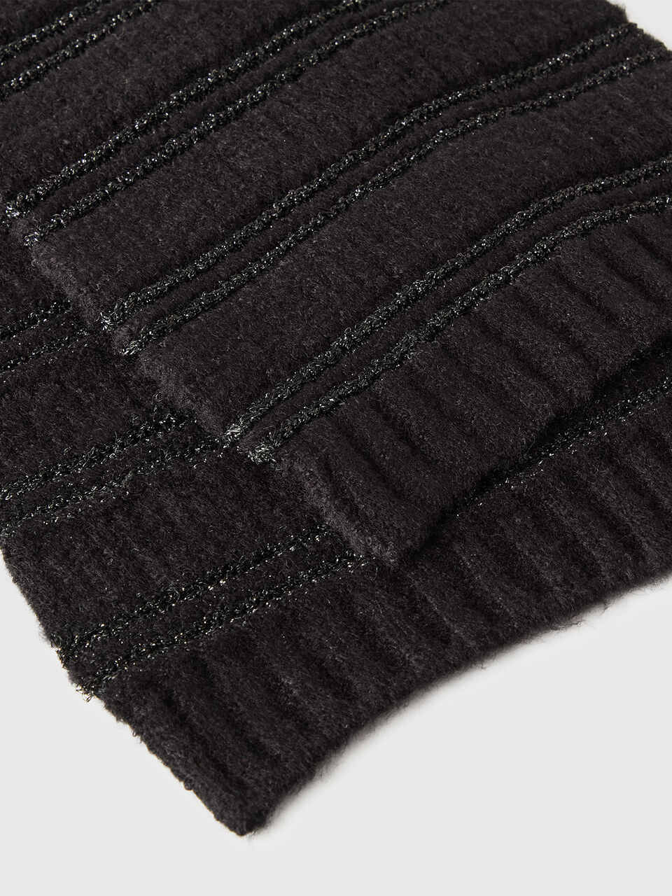 SCARF Women image number null