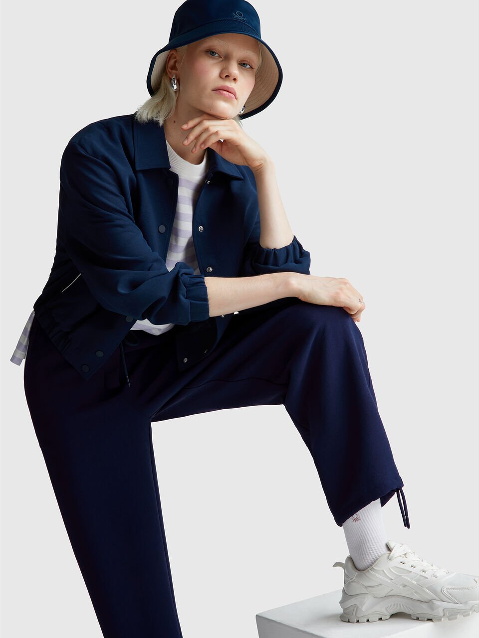 TROUSERS Women image number null