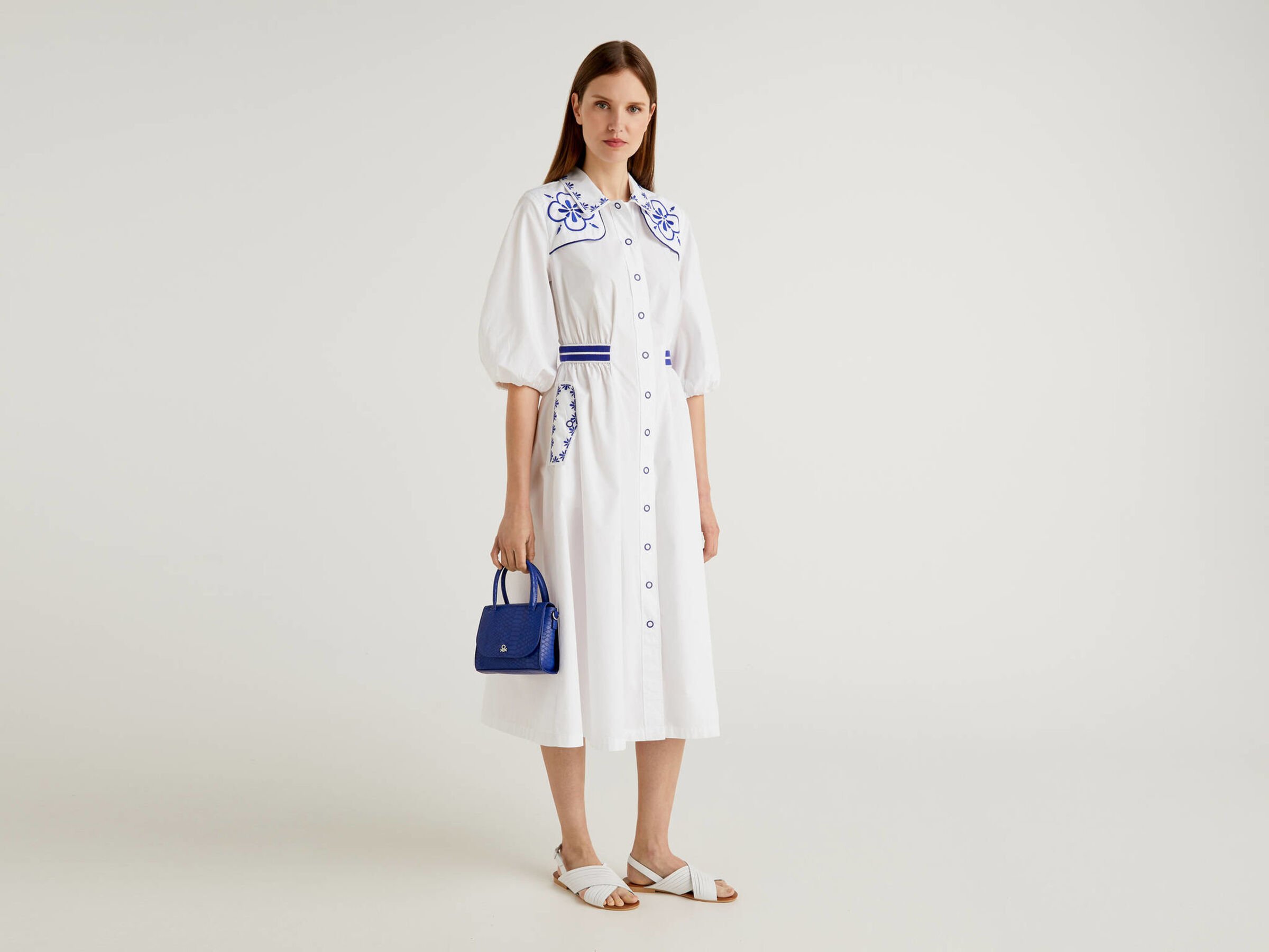 Shirt dress with embroidery