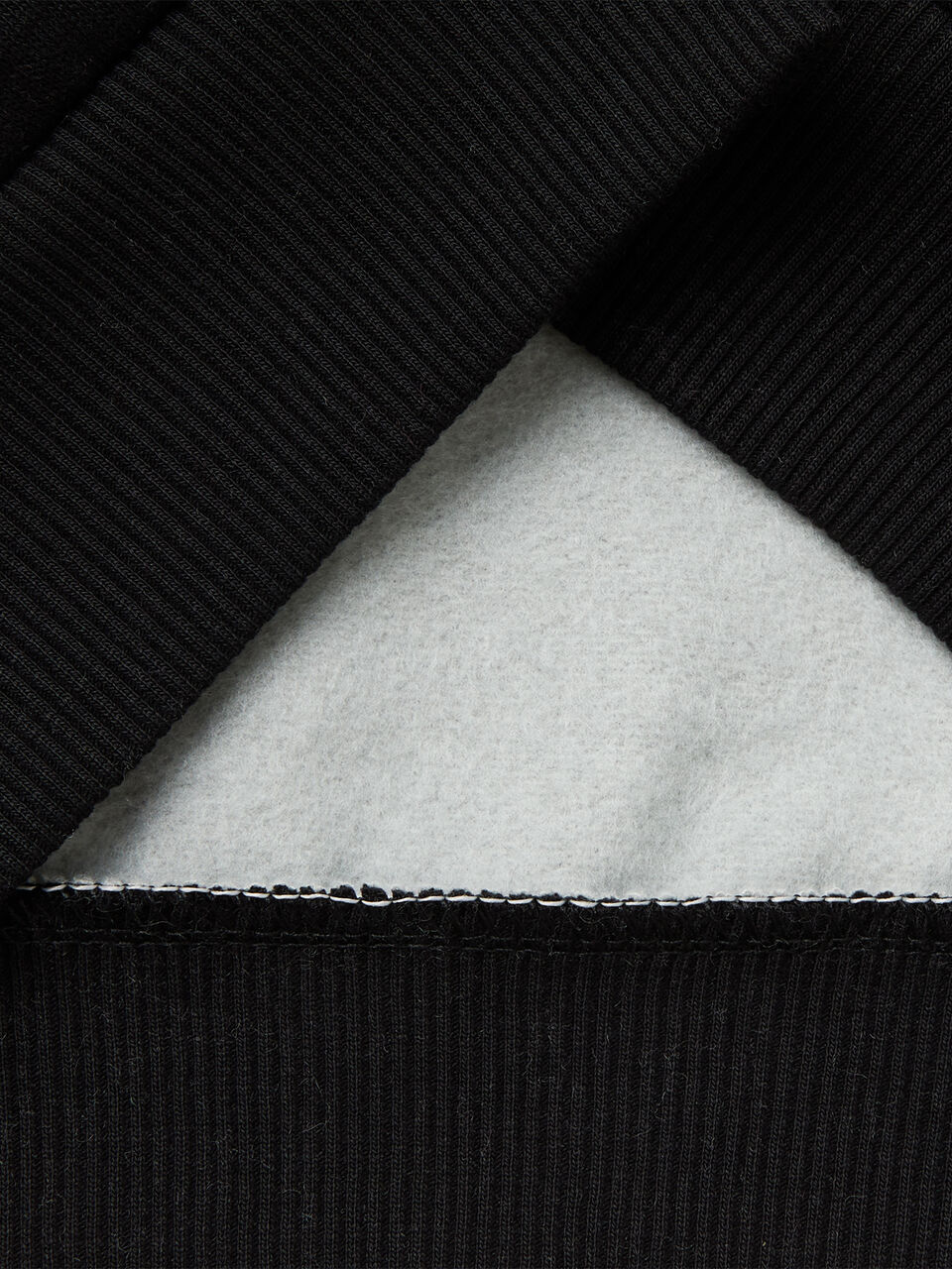 SWEATER W/HOOD Junior Boy image number null