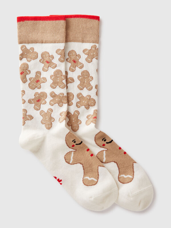Socks with biscuit inlay