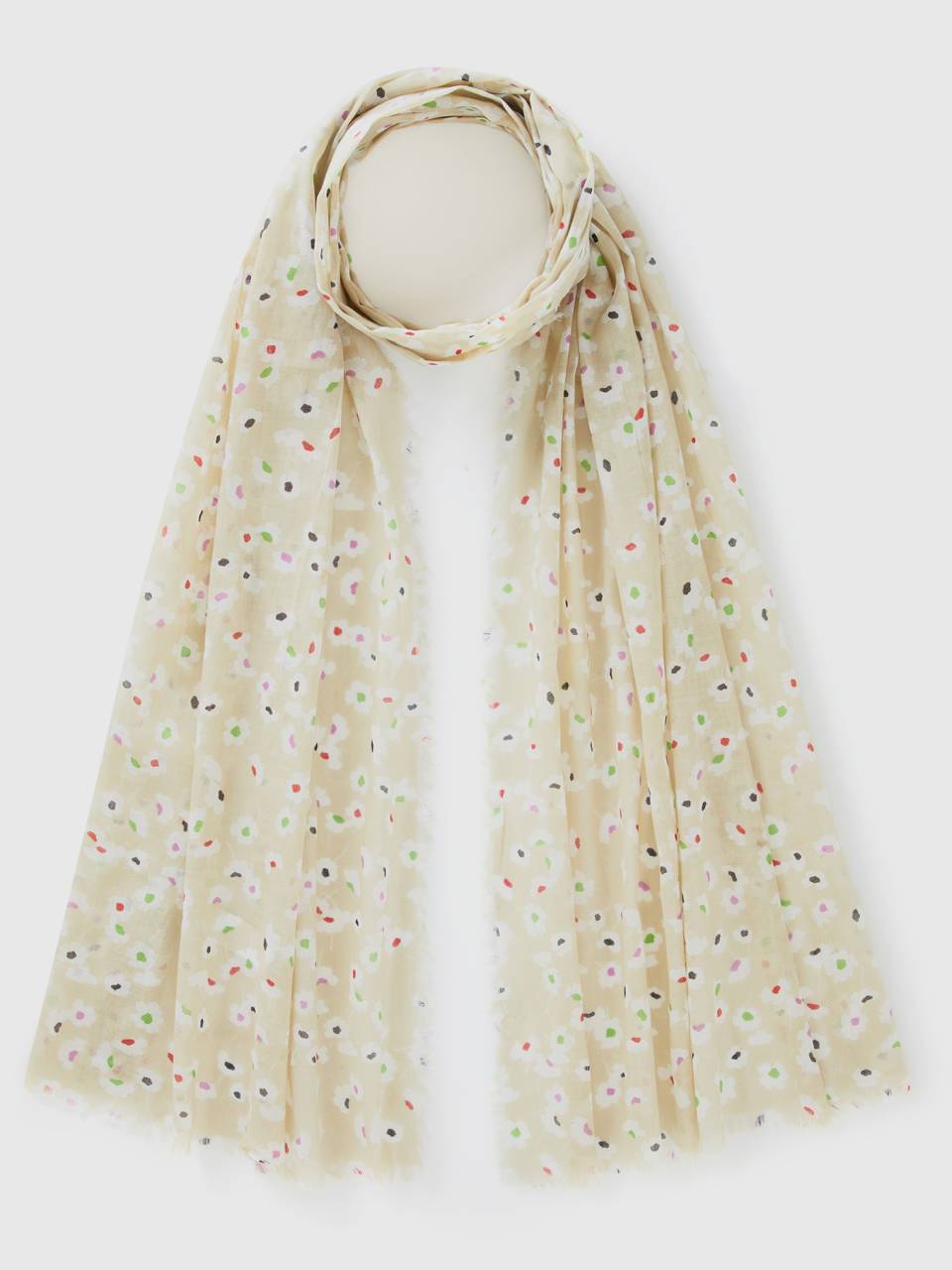 Benetton Patterned scarf in organic cotton. 1